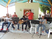 A Praça das Iguanas, área de convivência dos alunos do Campus Boa Vista Centro (CBVC), foi palco de manifestações artísticas e culturais durante os três dias de atividades do V Fórum de Integração: Ensino, Pesquisa, Extensão e Inovação Tecnológica do IFRR. No espaço, foram apresentados danças, roda de capoeira, bandas musicais, roda de samba e outros shows de artistas “da casa”, como alunos, professores e servidores que aproveitaram o clima de descontração para revelar seus talentos.