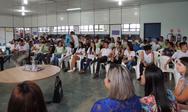 Evento no Campus Novo Paraíso proporciona debate sobre educação e saúde